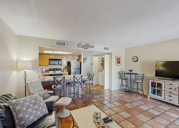 Extended In Tucson! Dog-friendly Townhome Tucson