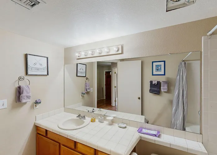 Extended In Tucson! Dog-friendly Townhome