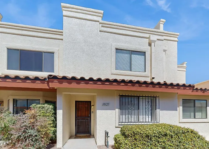 Extended In Tucson! Dog-friendly Townhome Holiday home Tucson